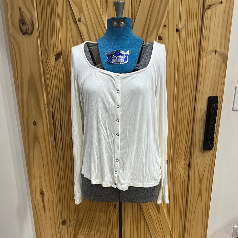 Maeve Square-Neck Button-Front Cardigan Top - Picture 3 of 7